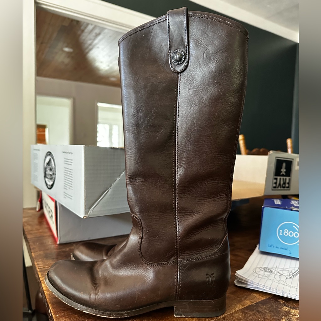 Frye Melissa Button Boot Dark Brown Size 8